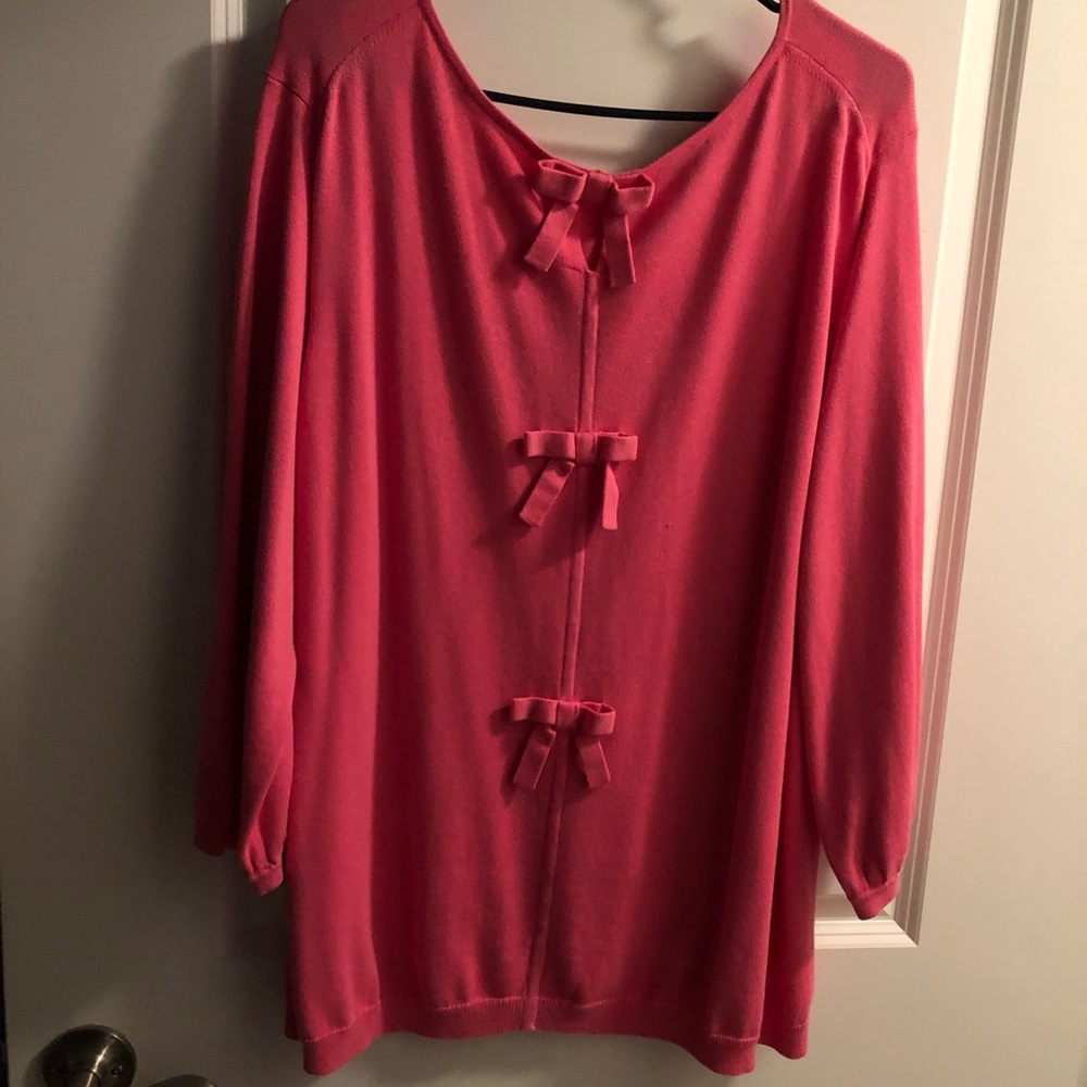 Bows on back